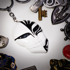 Ichigo Hollow Mask Keychain(4inch long)